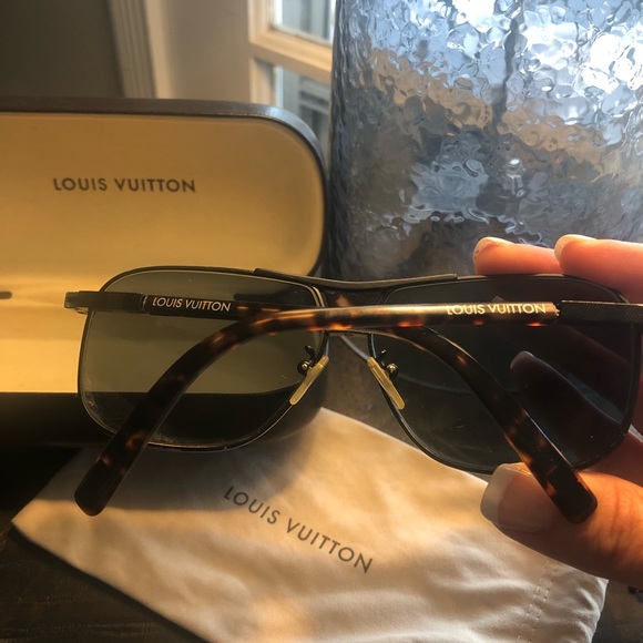 LOUIS VUITTON Tortoise Shell Aviator Glasses OBO - Picture 5 of 6